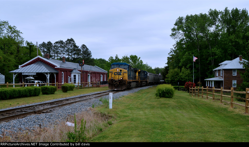 CSXT 424 West